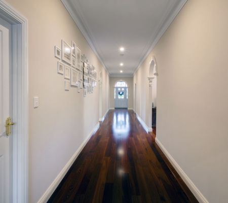 gallery-parkerville-hallway.jpg